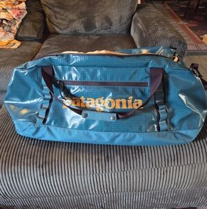 NWOT Patagonia Black Hole Duffel 70l Teal & Yellow